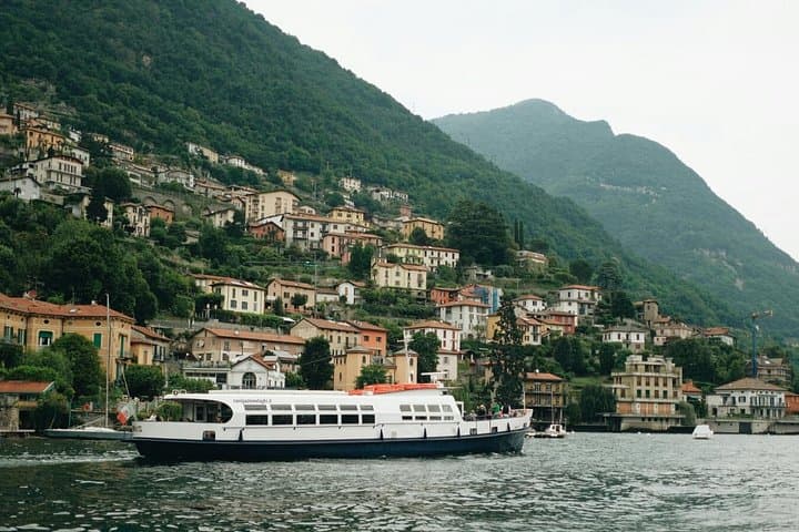 Como, Bellagio y Varenna: Tour en Grupo Reducido desde Milán, Crucero por las Villas — foto 3