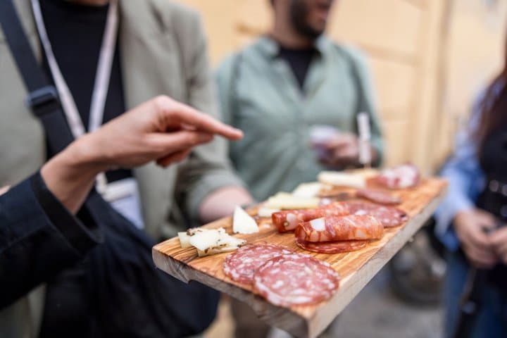 Rome Food & Wine Tour in Trastevere & Jewish Ghetto — photo 2