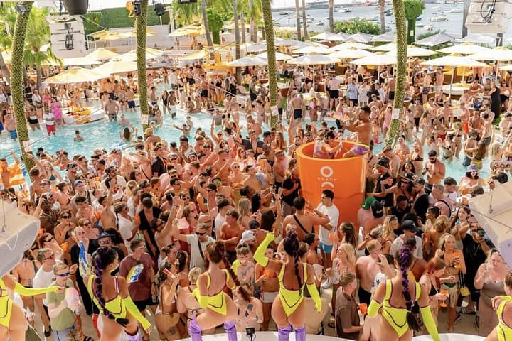Ibiza Double Pool Party Brunch presso O Beach — foto 2