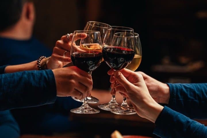 Bolognas versteckte Weinbars und Aperitivo-Erlebnis — Foto 3