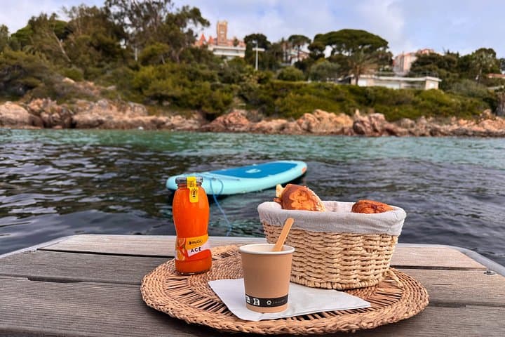 Segeltörn mit Frühstück, Schnorcheln und Paddeln in Antibes — Foto 2