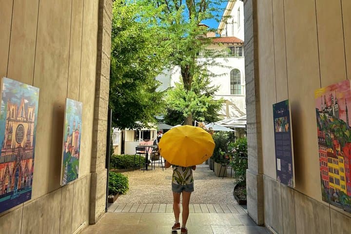 Tour a pie dinámico de Lyon con guía local