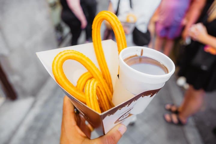 Madrid: Kleingruppen-Foodtour mit Tapas, Wein & Vermouth — Foto 5