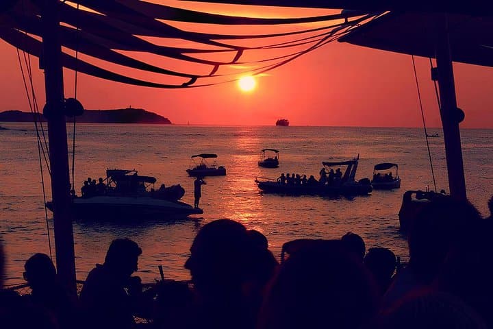 Excursion en bateau au coucher de soleil à Ibiza avec tapas et open bar