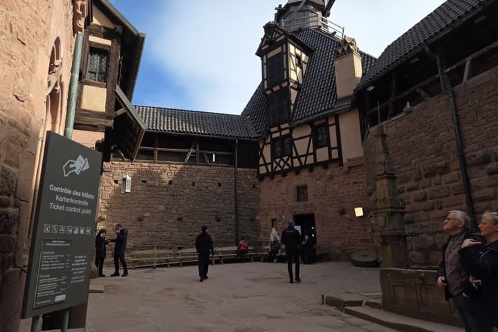 Excursión Privada de un Día desde Estrasburgo a Riquewihr y Colmar — foto 3
