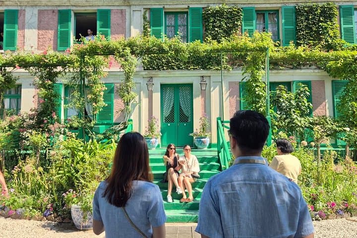 Excursión de un día a Giverny y Versalles desde París — foto 1