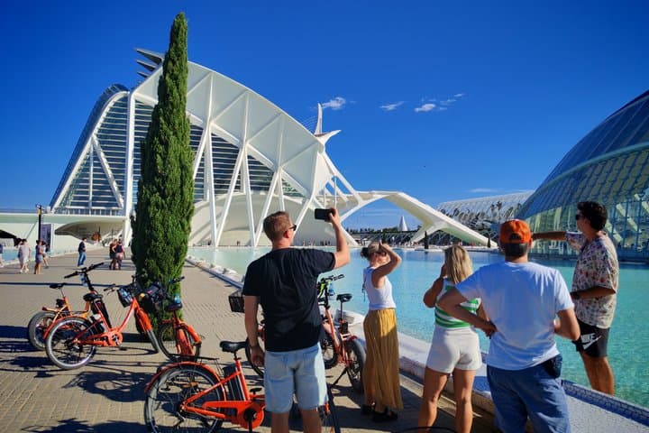 Guided Bike or E-Bike Tour in Valencia — photo 1