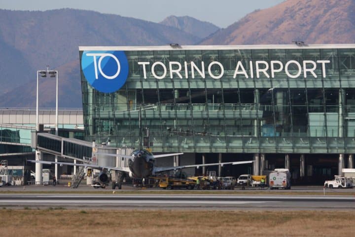 Trasferimenti in autobus dall'Aeroporto di Torino al Centro Città — foto 2