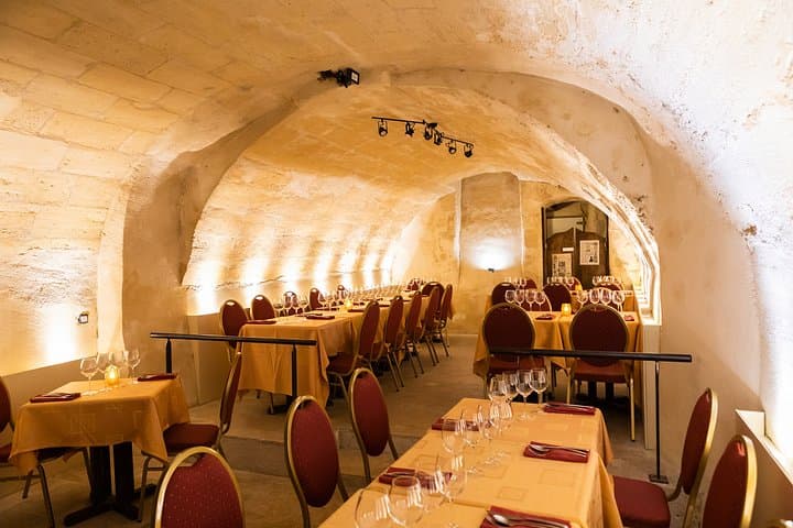 Unbegrenzter Käse und 3 Gläser Wein in Bordeaux — Foto 5