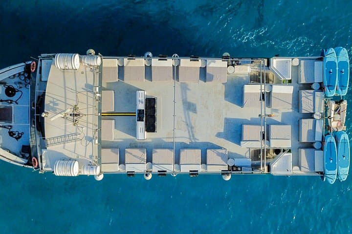 Escursione in Catamarano a Formentera con Pasti e Tramonto — foto 4