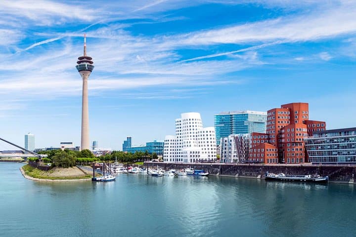 Trasferimento Privato da/per l'Aeroporto di Düsseldorf
