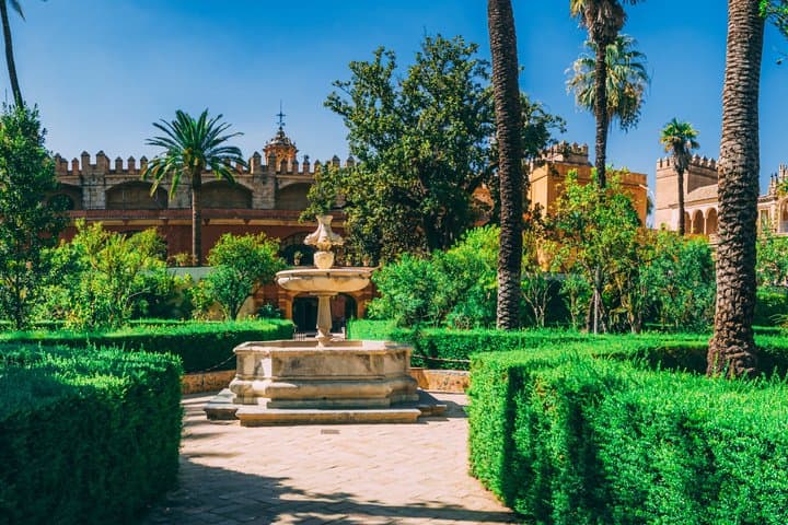 Tour en grupo reducido sin colas del Real Alcázar de Sevilla — foto 2