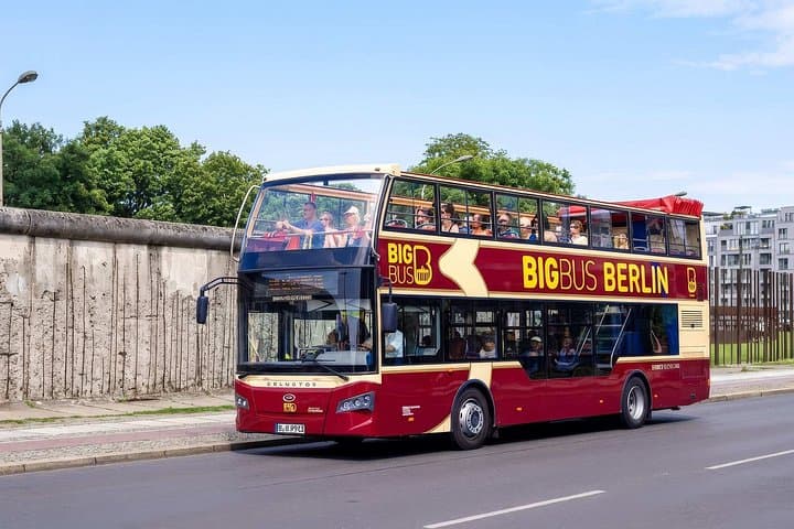 Tour panoramico in autobus del Muro di Berlino con sosta al Memoriale del Muro di Berlino — foto 4