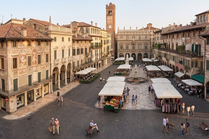 Private anpassbare Kulturwanderung in Verona — Foto 2