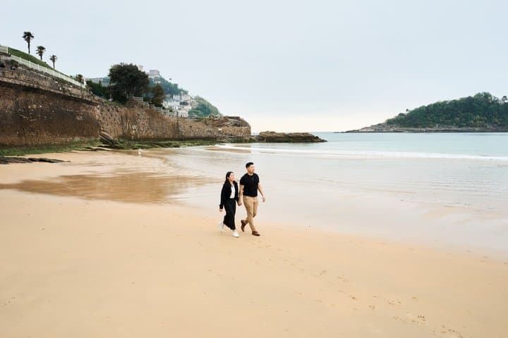 Séance photo privée au coucher de soleil sur la plage de La Concha — photo 5
