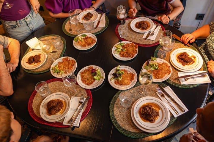Essen in Sevilla: Tapas, Getränke und lokale Aromen Tour — Foto 5
