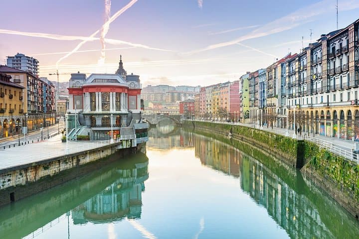 Bilbao Private City Highlights Tour — Foto 4