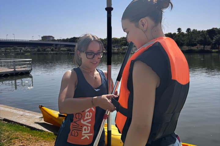 Sevilla: Kajakverleih auf dem Guadalquivir — Foto 4
