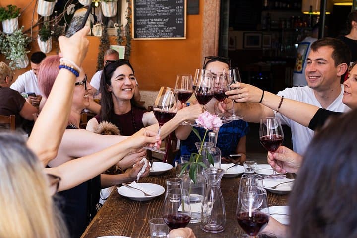 Visite gastronomique de Vérone Roméo et Juliette avec vin local