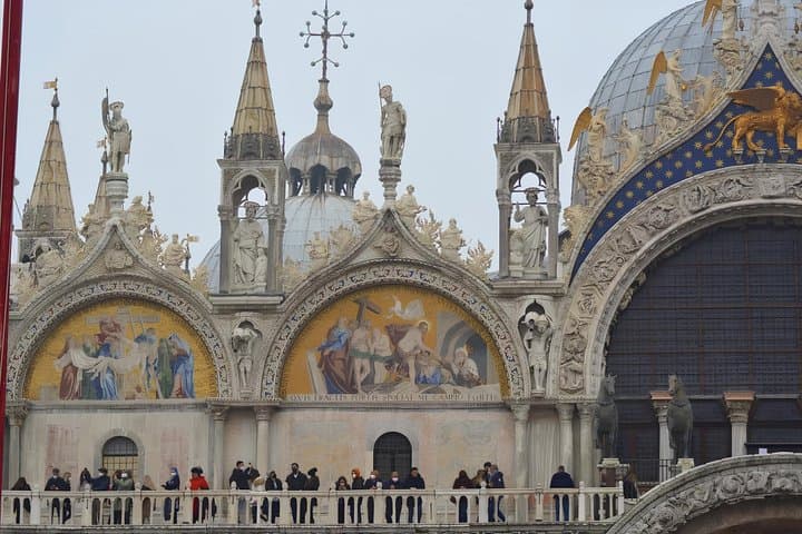 Visita Guiada a la Basílica de San Marcos con Terraza y Museo — foto 5