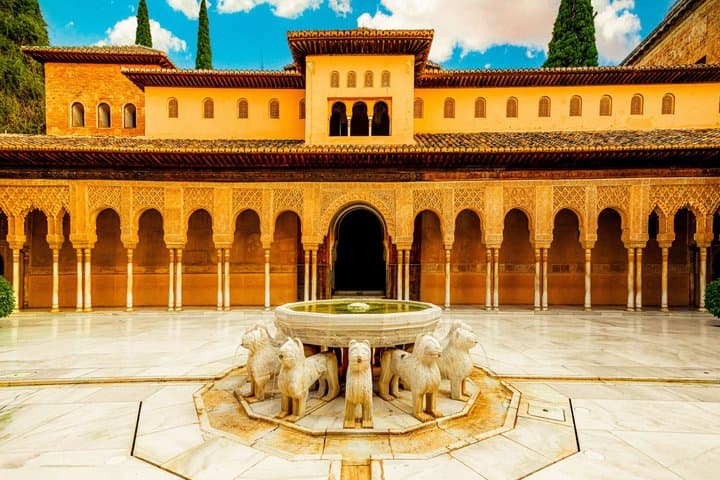Tour Privado Guiado por la Alhambra de Granada y los Palacios Nazaríes — foto 5