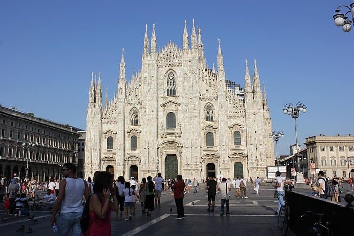 Biglietto d'ingresso con accesso prioritario al Duomo di Milano e terrazze in ascensore — foto 2