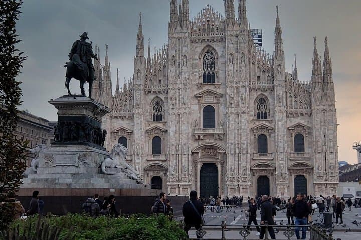 Biglietto d'ingresso con accesso prioritario al Duomo di Milano e terrazze in ascensore — foto 4