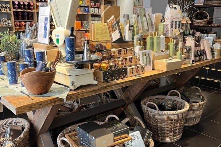 Visite privée du marché de Cannes et tour provençal — photo 4