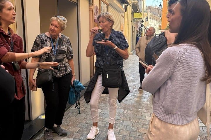 Visite privée du marché de Cannes et tour provençal — photo 5