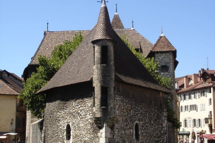 Tour Autoguiado a Pie por los Monumentos de Annecy con Audio y Cuestionario — foto 5
