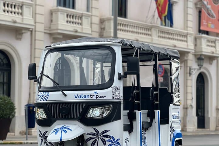 Valencia für Kreuzfahrer Tour im Tuk Tuk 2 Stunden — Foto 3