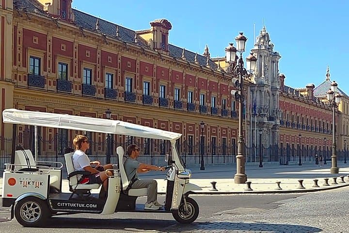 Sevilla Tuk Tuk Private Entdeckungstour & Highlights (1-2 Stunden)