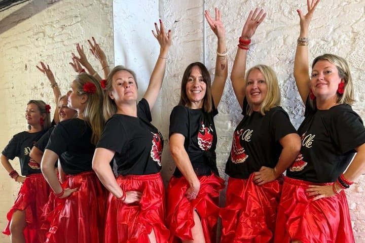 Aprende a Bailar Flamenco desde Cero: Clase Divertida para Principiantes — foto 2
