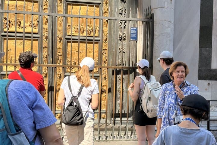 Uffizi y Accademia: Tour a Pie por el Duomo con Entrada Programada en Grupo Reducido — foto 2