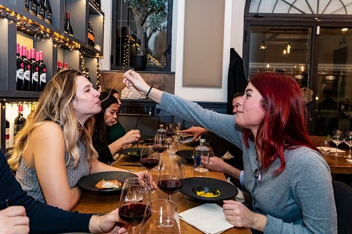 Milan Navigli Food and Drinks Tour mit Aperitivo — Foto 3