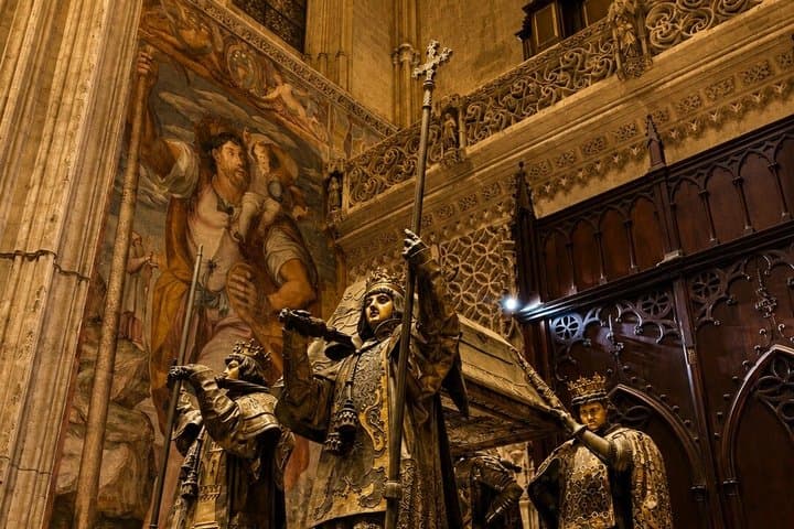 Visite guidée de la cathédrale de Séville et de la tour de la Giralda avec accès coupe-file — photo 5