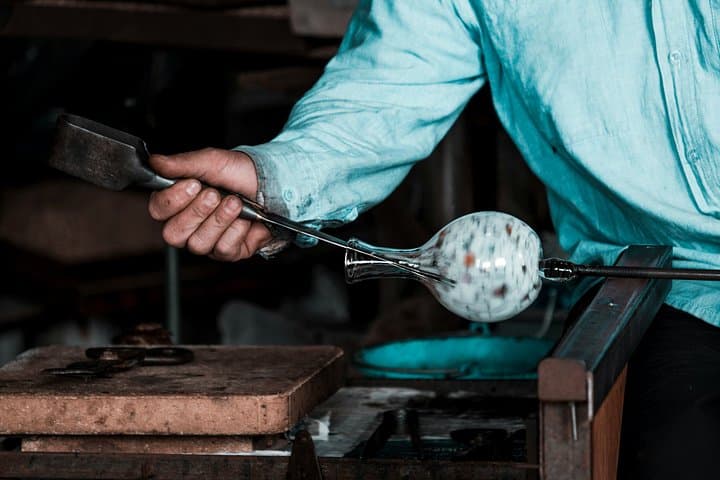 Esperienza nella Fabbrica di Vetro di Murano: Giro in Barca e Dimostrazione dal Vivo — foto 2