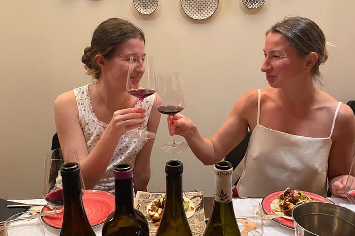 Degustazione di Vini e Tapas Privata a Valencia con Sommelier