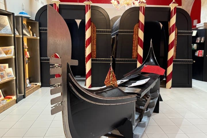 Grand Canal Gondola Ride with Storytelling, Venice — photo 5