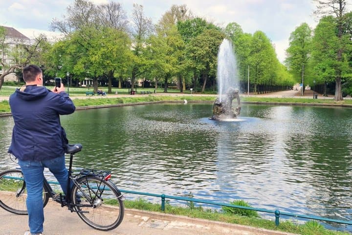 Geführte, 3-stündige Radtour zu den Highlights von Düsseldorf — Foto 5