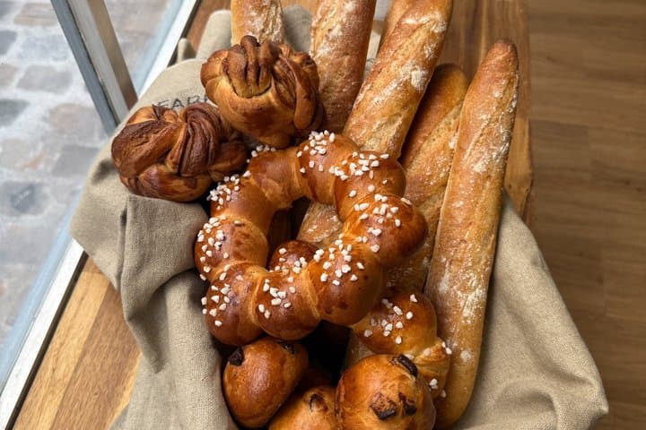 Cours de Pâtisserie de Pain Français et de Baguette à Paris — photo 1
