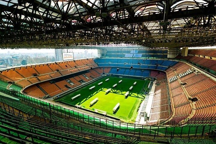 San Siro Museum Ticket und Gray Line Milan Hop-On Hop-Off Bus