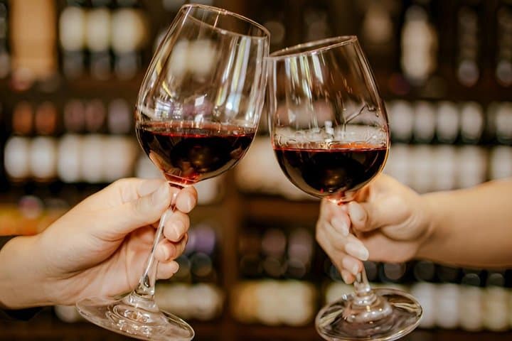 Dégustation de Vins Mousseux Locaux à Séville — photo 4