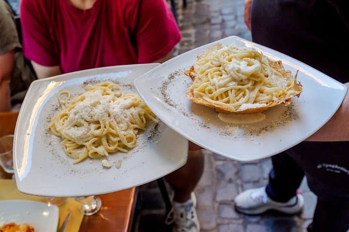 Visite gastronomique en groupe à Trastevere avec vin — photo 5