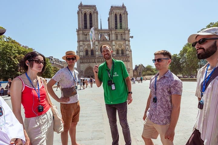 Visita guiada al exterior de Notre Dame con acceso a la catedral, París