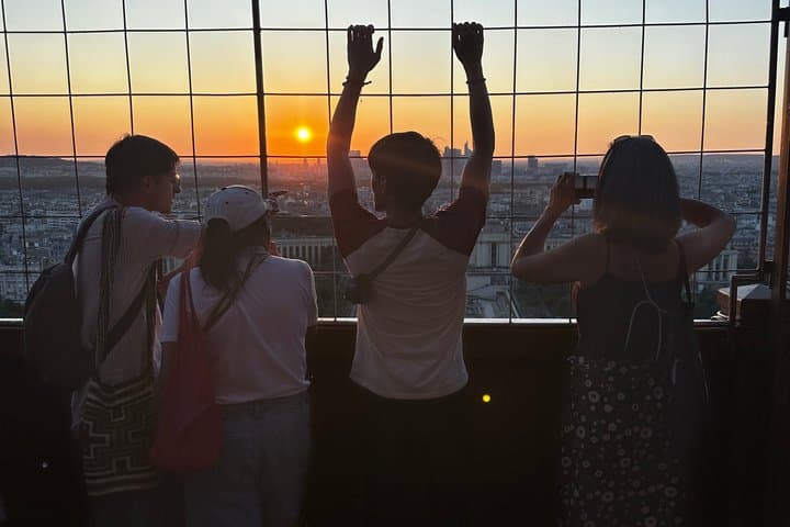 Accesso alla Sommità della Torre Eiffel, Parigi — foto 5