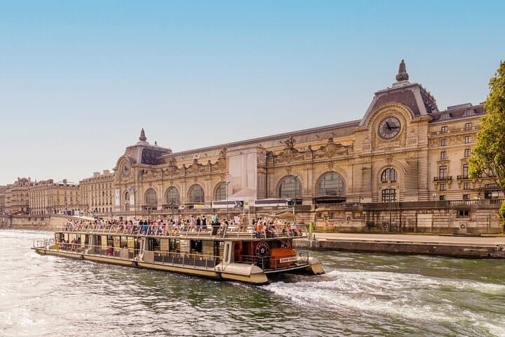 Crociere panoramiche sul fiume Senna a Parigi — foto 3