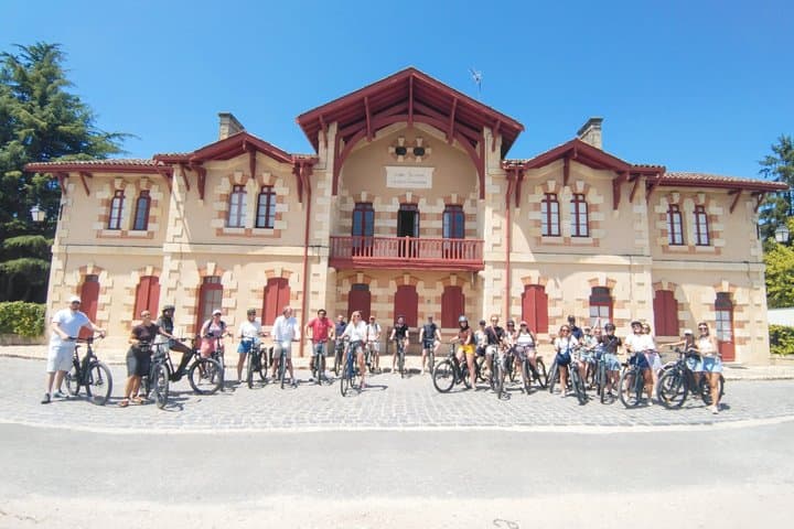 Tour en bicicleta de grava por el Médoc y picnic francés desde Burdeos