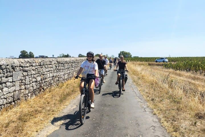 Tour en bicicleta de grava por el Médoc y picnic francés desde Burdeos — foto 4