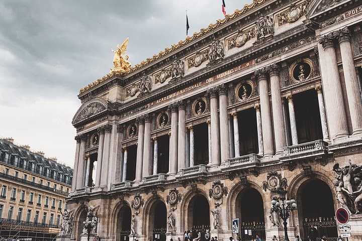 Opéra Garnier and Historic Covered Passages Walk